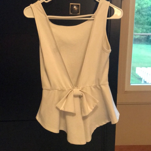 White backless peplum - Picture 2 of 2